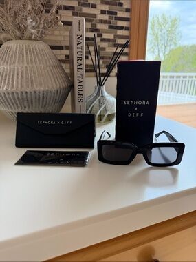 DIFF x Sephora Indy Sunglasses